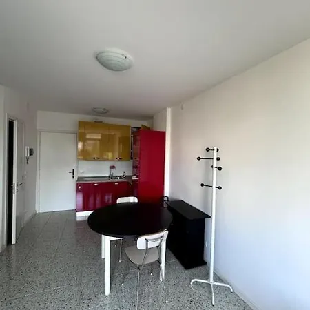 Lejlighed Con Piscina Lignano *