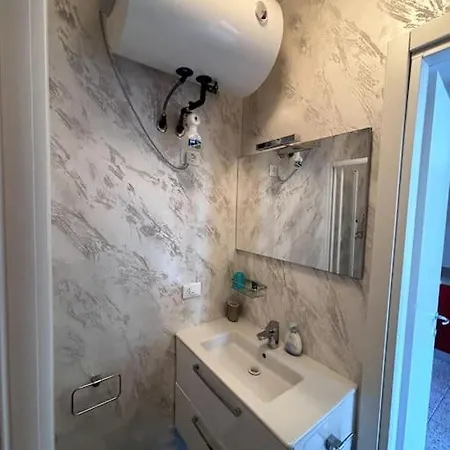 Con Piscina Lignano * 利尼亚诺萨比亚多罗